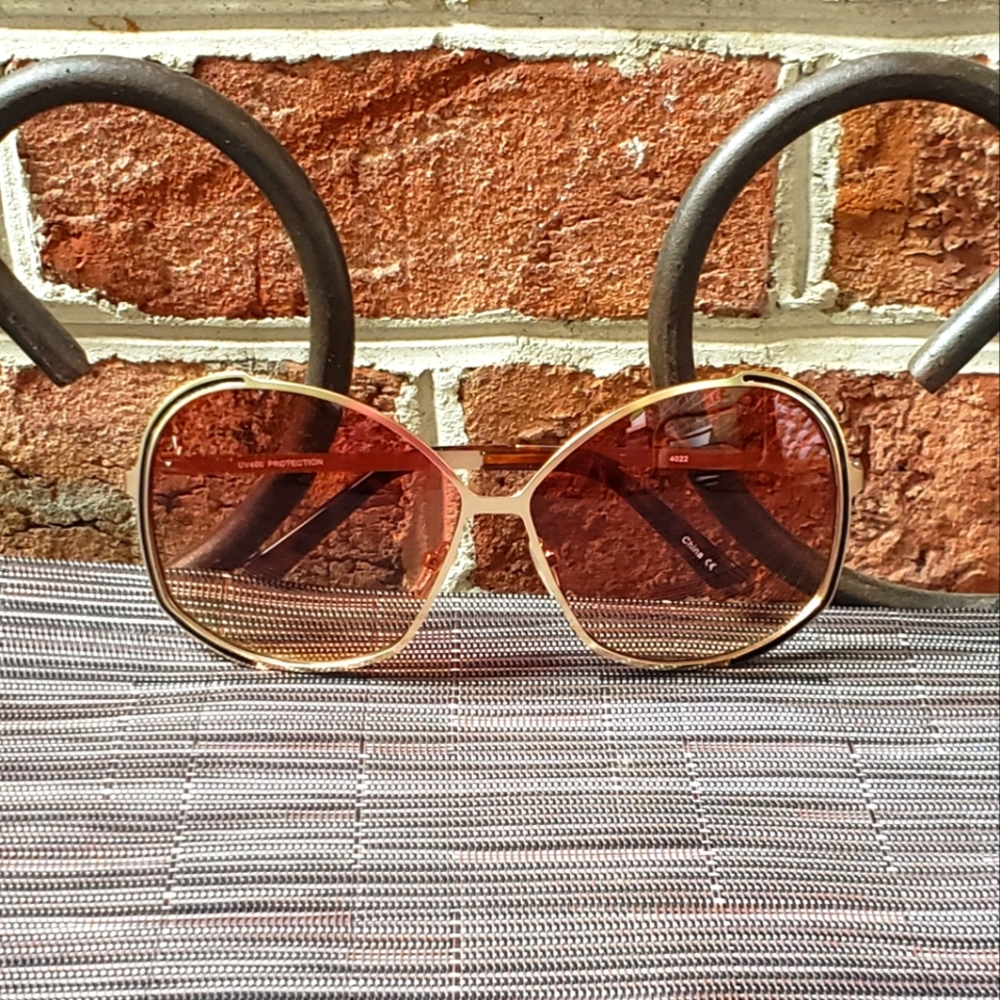 Pretty Oversized Mauve tinted & Gold Sunglasses *400 UV Protection